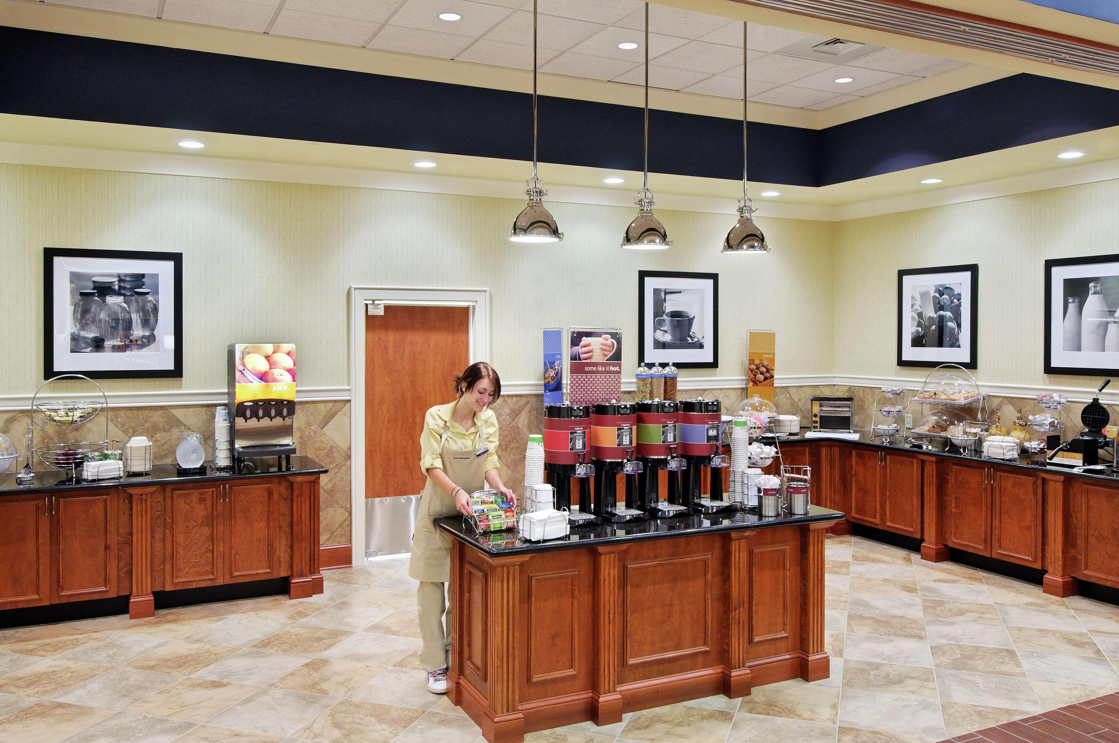 Hampton Inn & Suites Knoxville-Turkey Creek Farragut Exterior photo